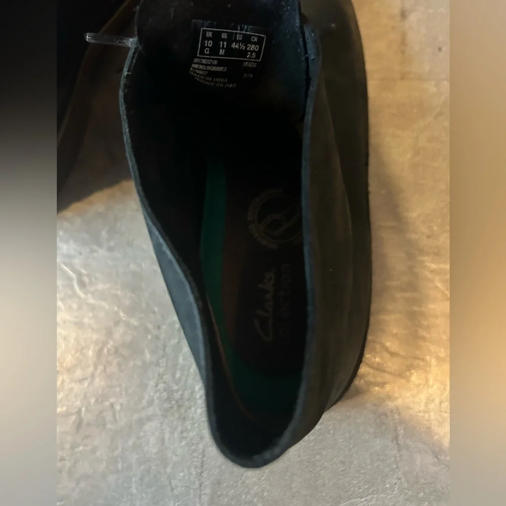 Clarks Black Chukka Boots Men’s Size 11 Leather